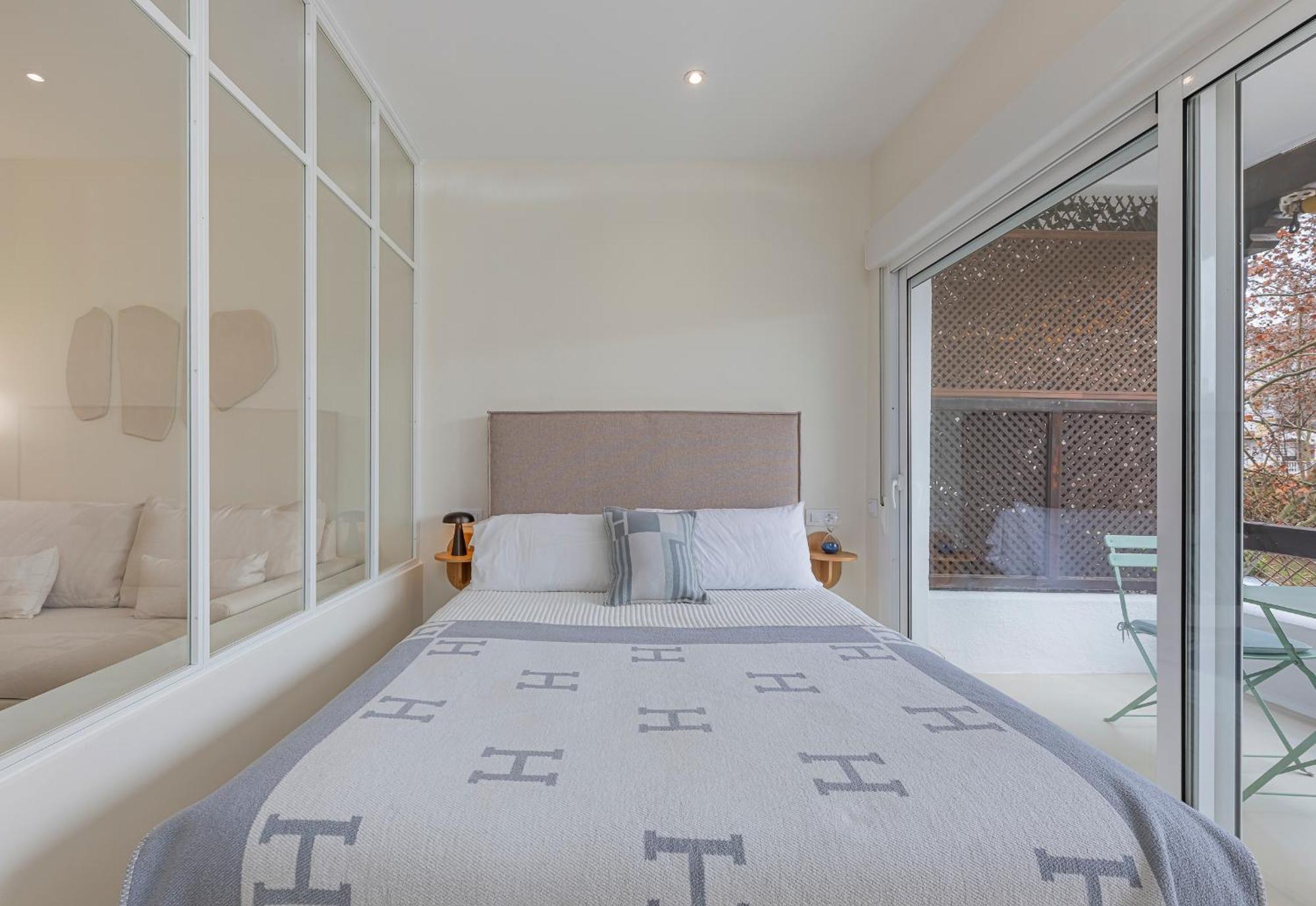 Spacious & Comfy In Golden Mile
