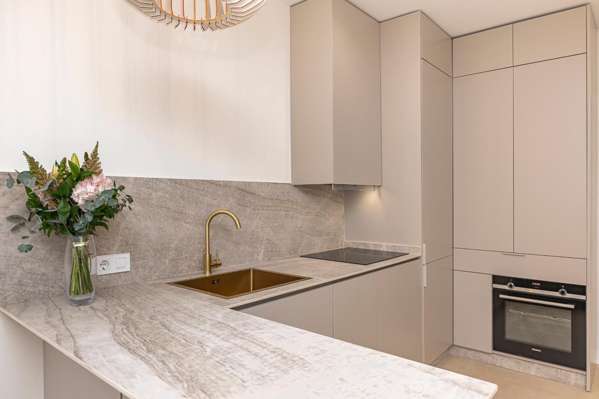 Spacious & Comfy In Golden Mile * Marbella