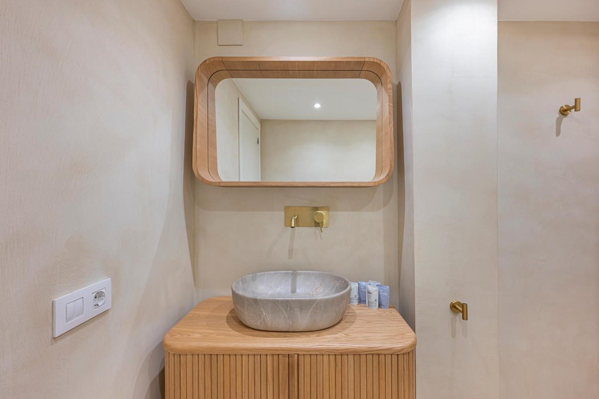 Apartment Spacious & Comfy In Golden Mile Marbella