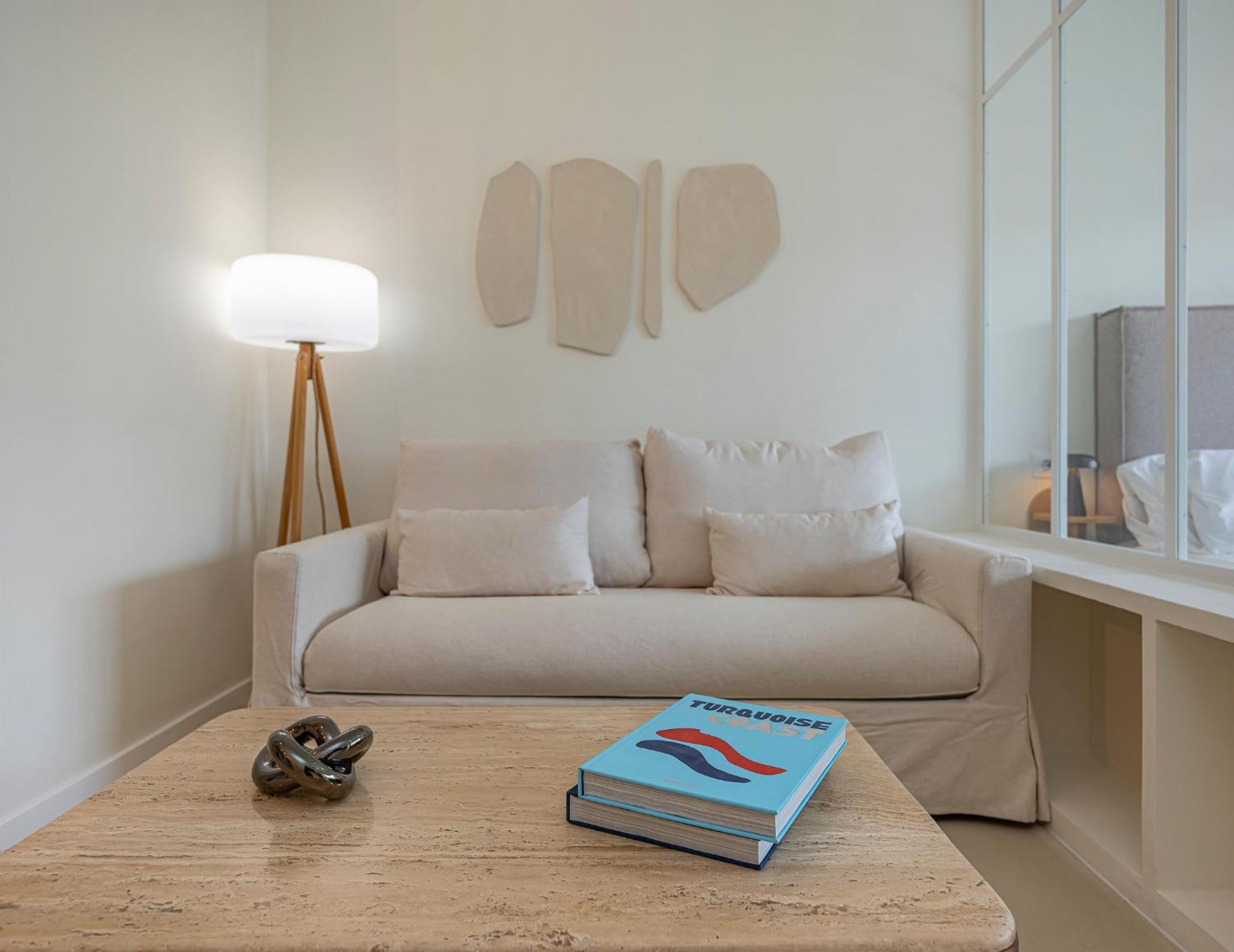 Spacious & Comfy In Golden Mile *